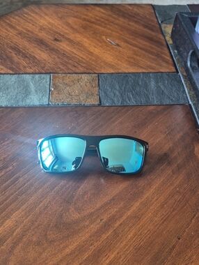 Men's Black Sunglasses with Blue Mirrored Lenses - New